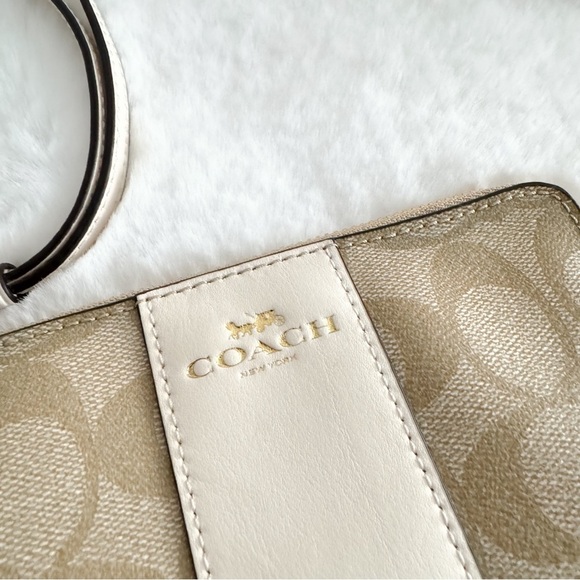 Coach Corner Zip Wristlet Wallet In Signature Canvas Cream White - Picture 4 of 12